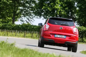 Ssangyong TIVOLI - 210