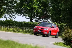 Ssangyong TIVOLI - 212