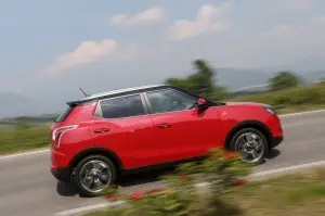 Ssangyong TIVOLI - 217
