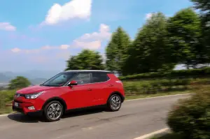 Ssangyong TIVOLI - 218