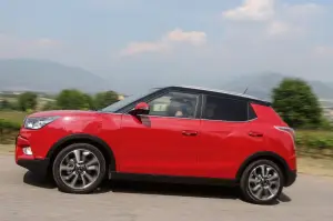 Ssangyong TIVOLI - 221
