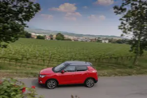 Ssangyong TIVOLI - 233