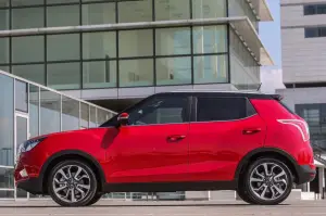 Ssangyong TIVOLI - 24