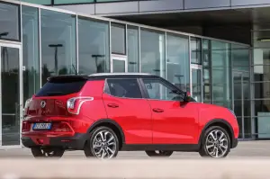 Ssangyong TIVOLI - 40