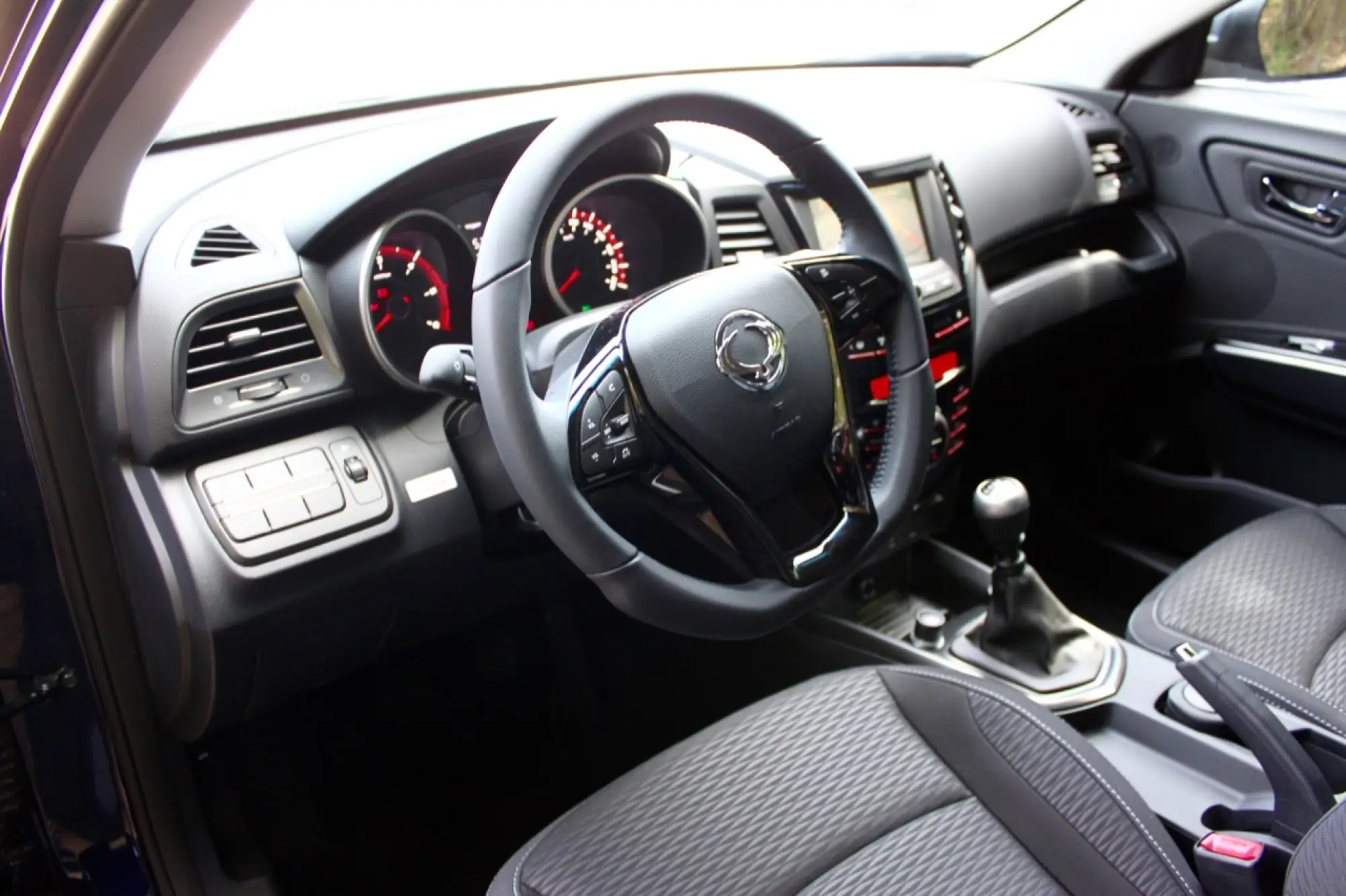 SsangYong XLV - Primo contatto - 15