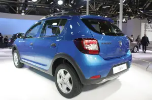 Stand Dacia - Motor Show di Bologna 2012 - 1