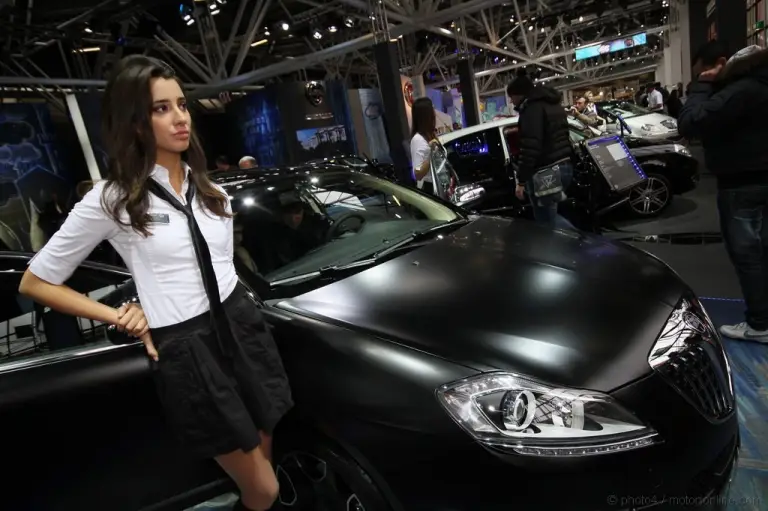 Stand girl Motorshow Bologna 2010 - 86