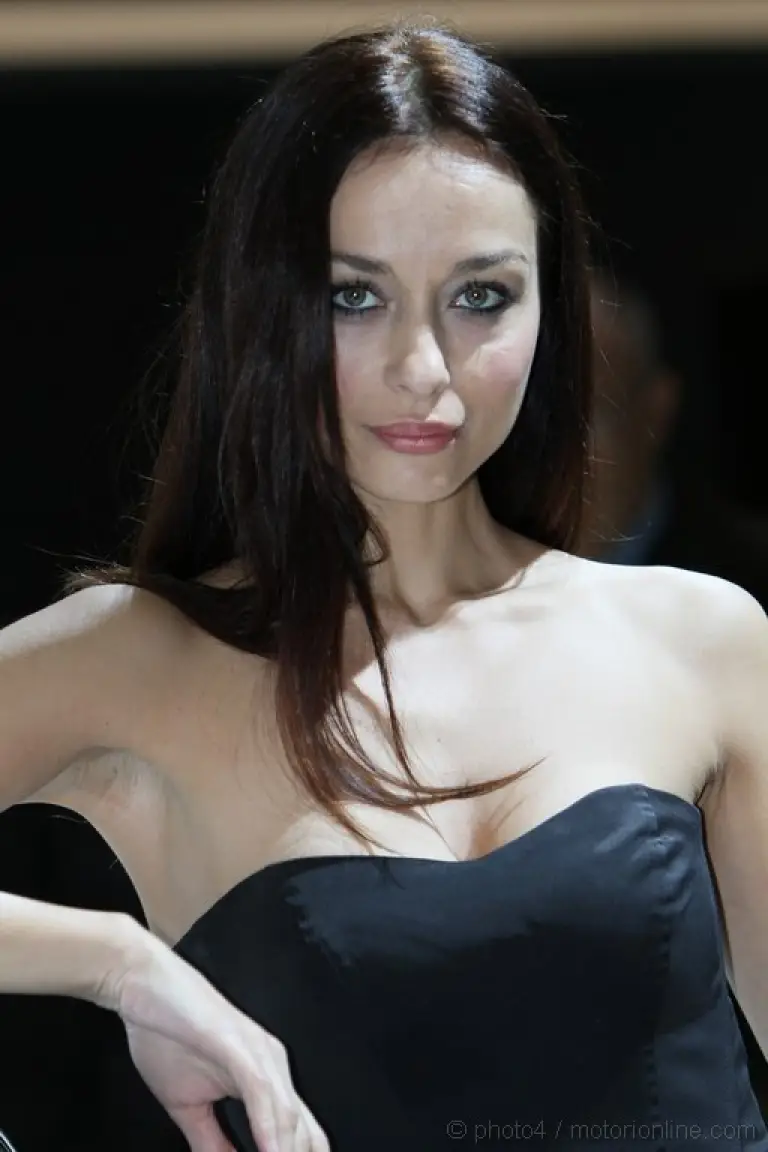 Stand girl Motorshow Bologna 2010 - 120