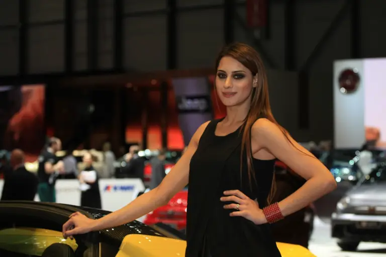 Stand Girls (galleria 2) - Salone di Ginevra 2015 - 26