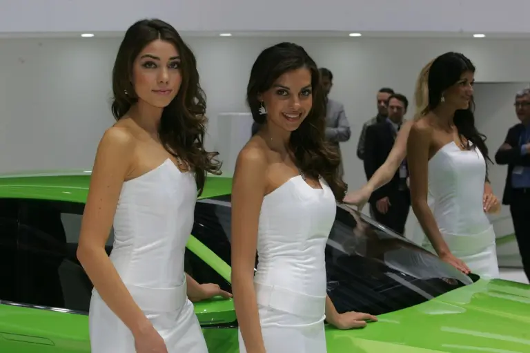 Stand girls - Salone di Ginevra 2014 - 15