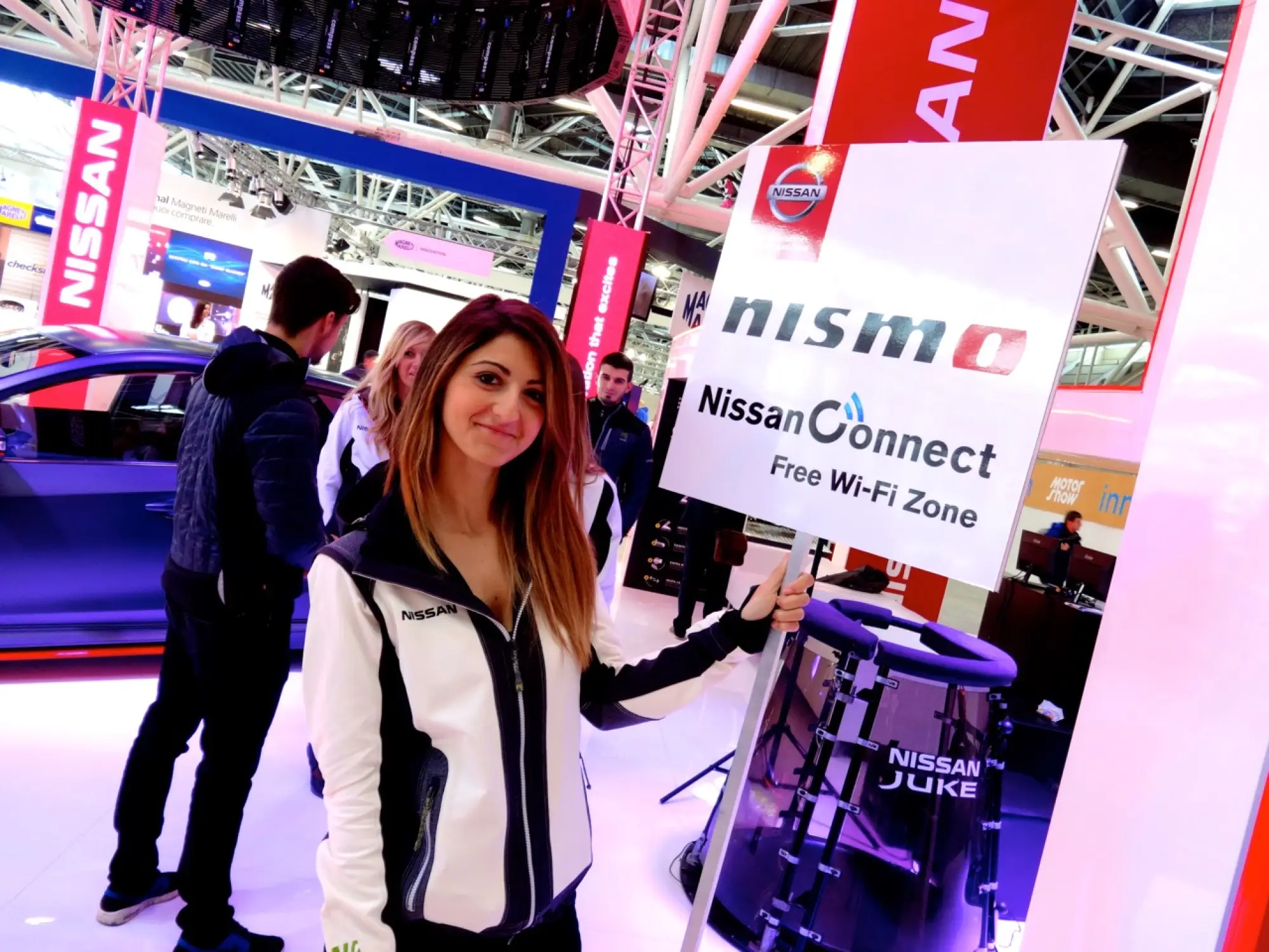 Stand Nissan - Motor Show 2014 - 2