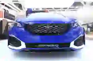 Stand Peugeot al Motor Show di Bologna 2016