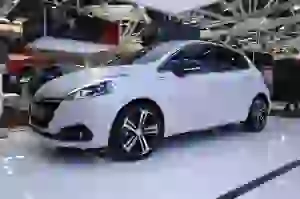 Stand Peugeot al Motor Show di Bologna 2016
