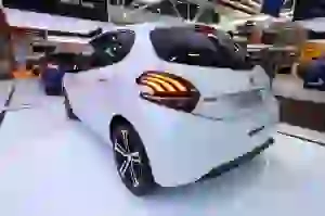 Stand Peugeot al Motor Show di Bologna 2016