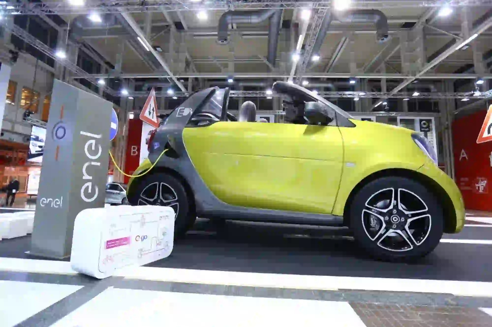 Stand Smart al Motor Show di Bologna 2016 - 7