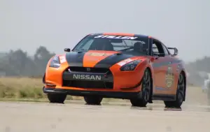 Stillen Nissan GT-R - 2