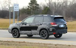 Subaru Forester 2022 - Foto spia 17-12-2020