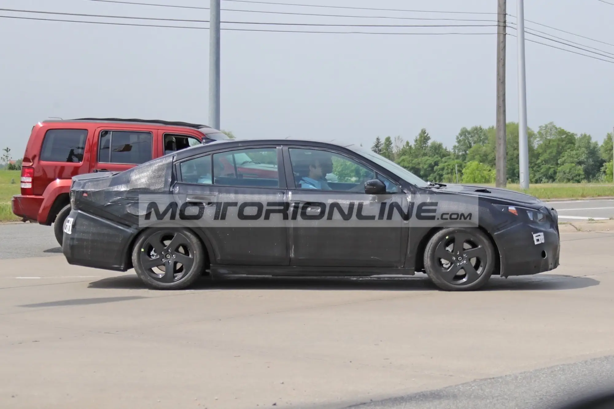 Subaru Legacy 2020 - Foto spia 13-6-2018 - 11