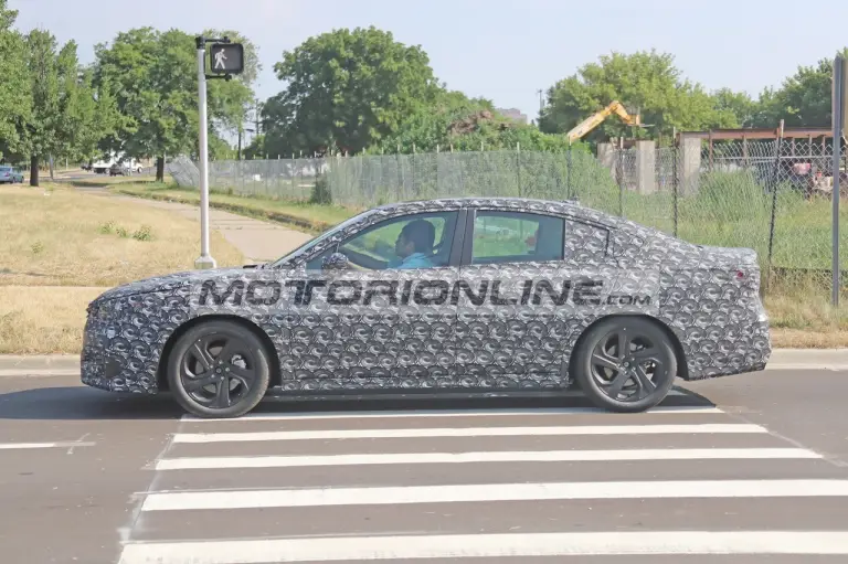 Subaru Legacy - Foto spia 19-7-2018 - 9