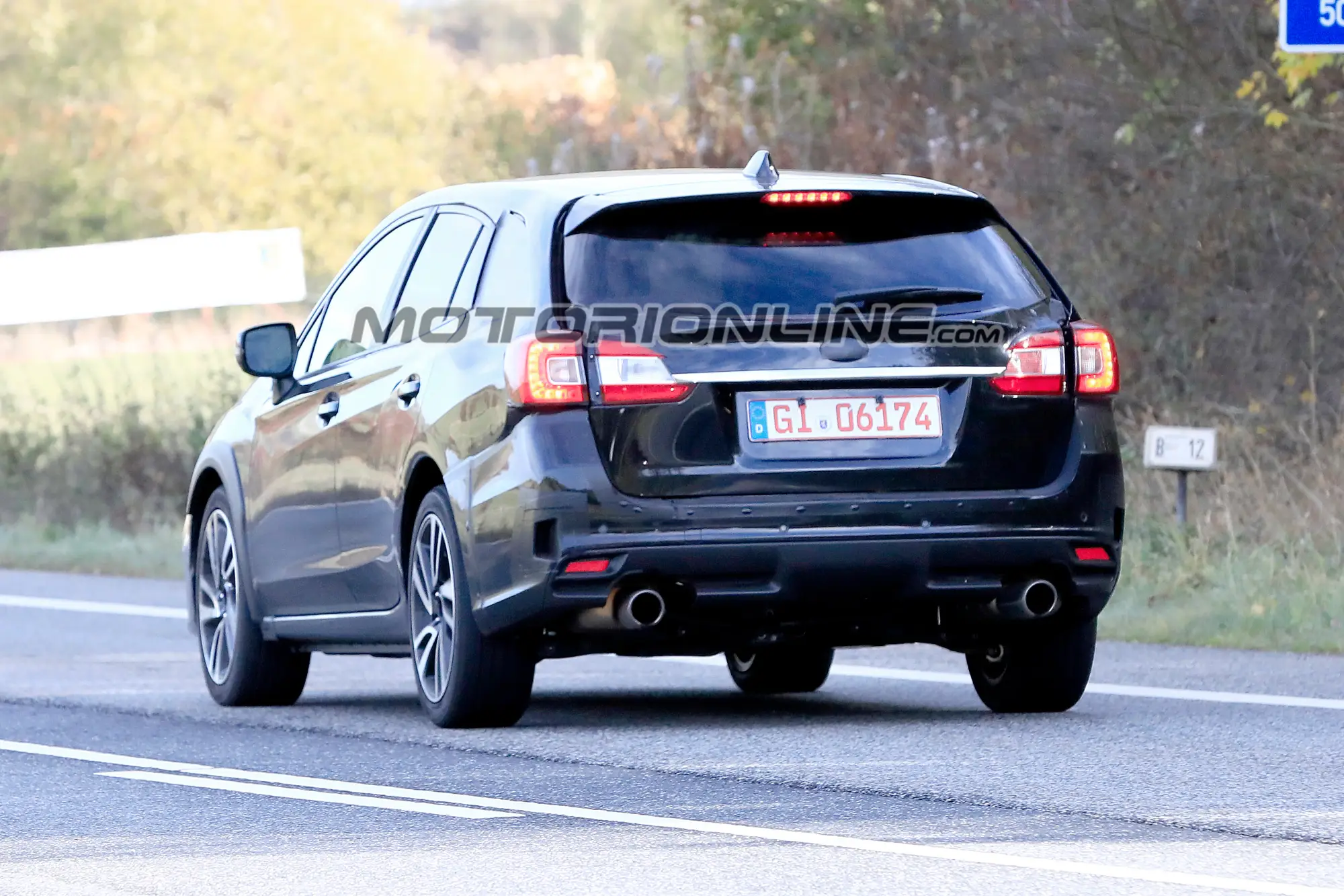 Subaru Levorg MY 2020 foto spia 25 ottobre 2018 - 8