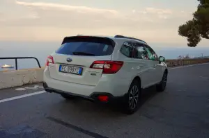 Subaru Outback - Prova su strada 2016