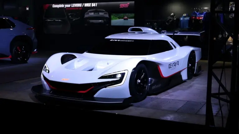 Subaru STI E-RA Concept - Foto - 2