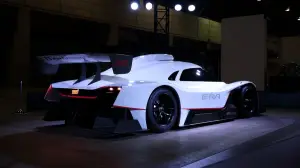 Subaru STI E-RA Concept - Foto