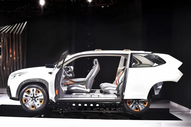 Subaru Viziv Future - Salone di Tokyo 2015 - 11