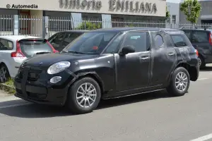 SUV Alfa Romeo - Foto spia 18-05-2015 - 2