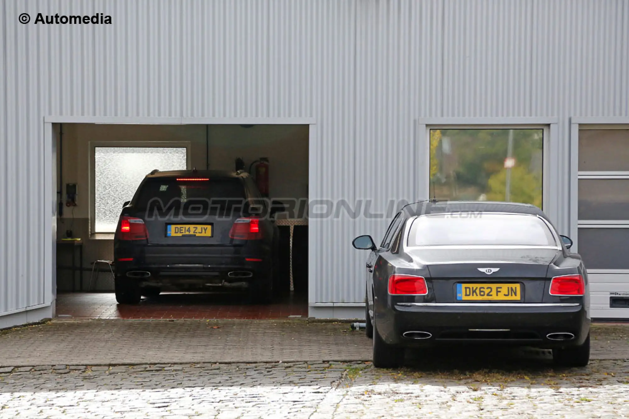 SUV Bentley - Foto spia 08-10-2014 - 7