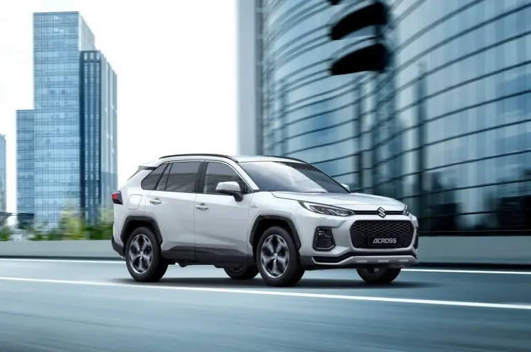 Suzuki Across 2023 - Foto - 2