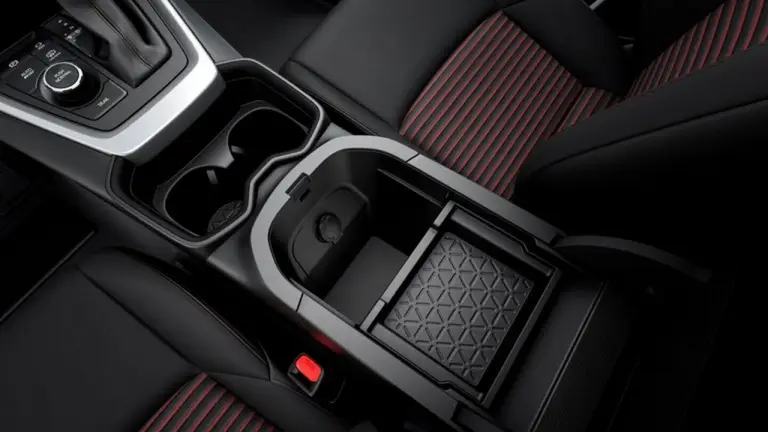 Suzuki Across 2023 - Foto - 22