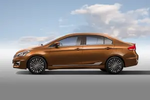Suzuki Alivio Concept e iV-4 Concept