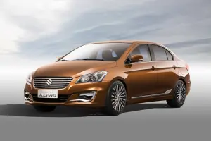 Suzuki Alivio Concept e iV-4 Concept
