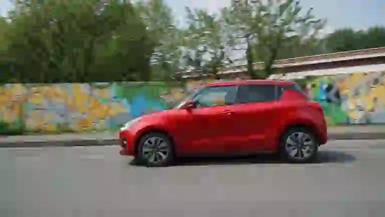 Suzuki Hybrid 2019: la gallery Swift - 8