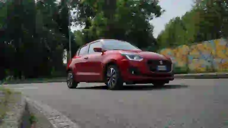 Suzuki Hybrid 2019: la gallery Swift - 10