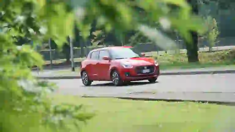 Suzuki Hybrid 2019: la gallery Swift - 12