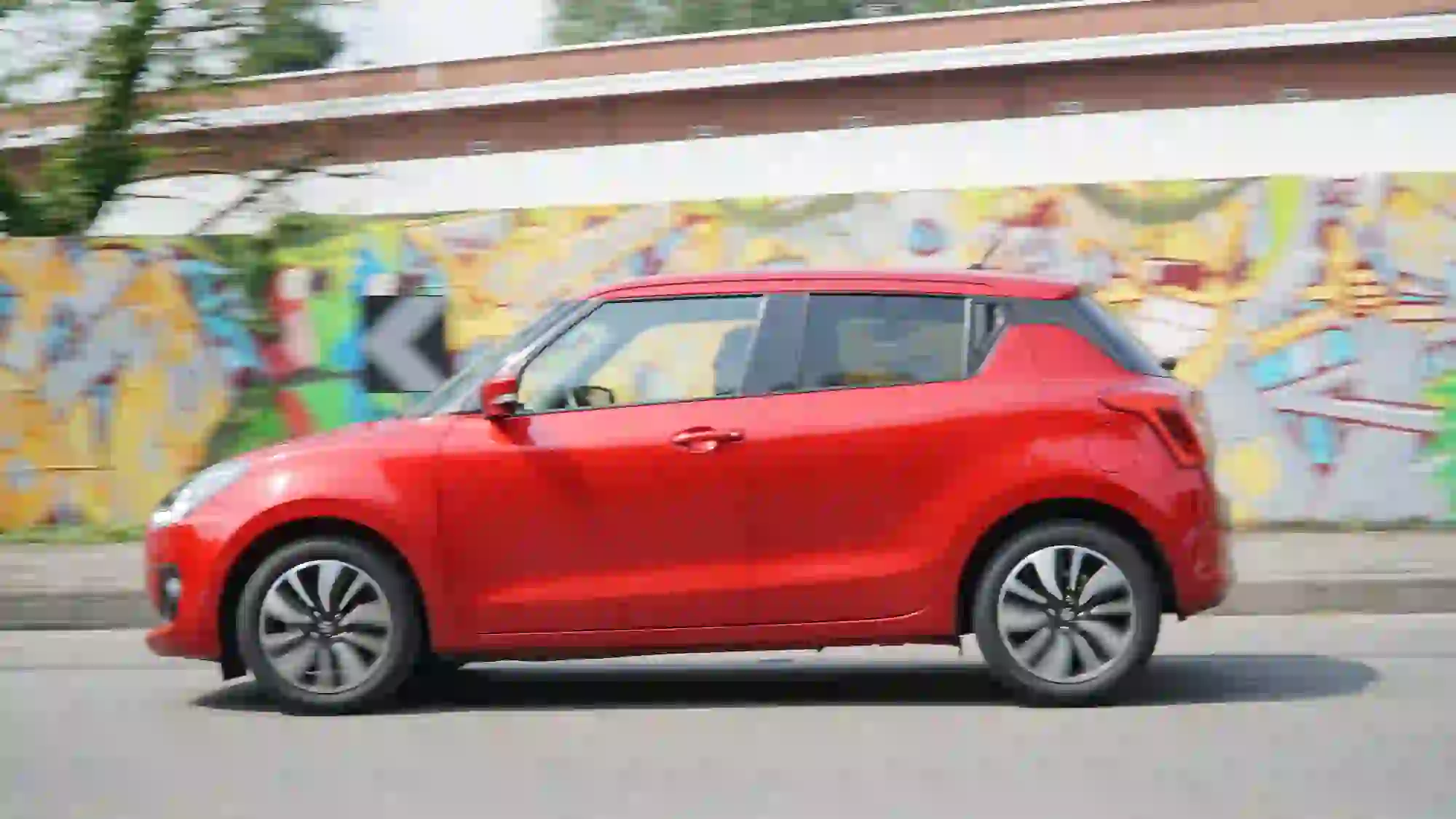 Suzuki Hybrid 2019: la gallery Swift - 13