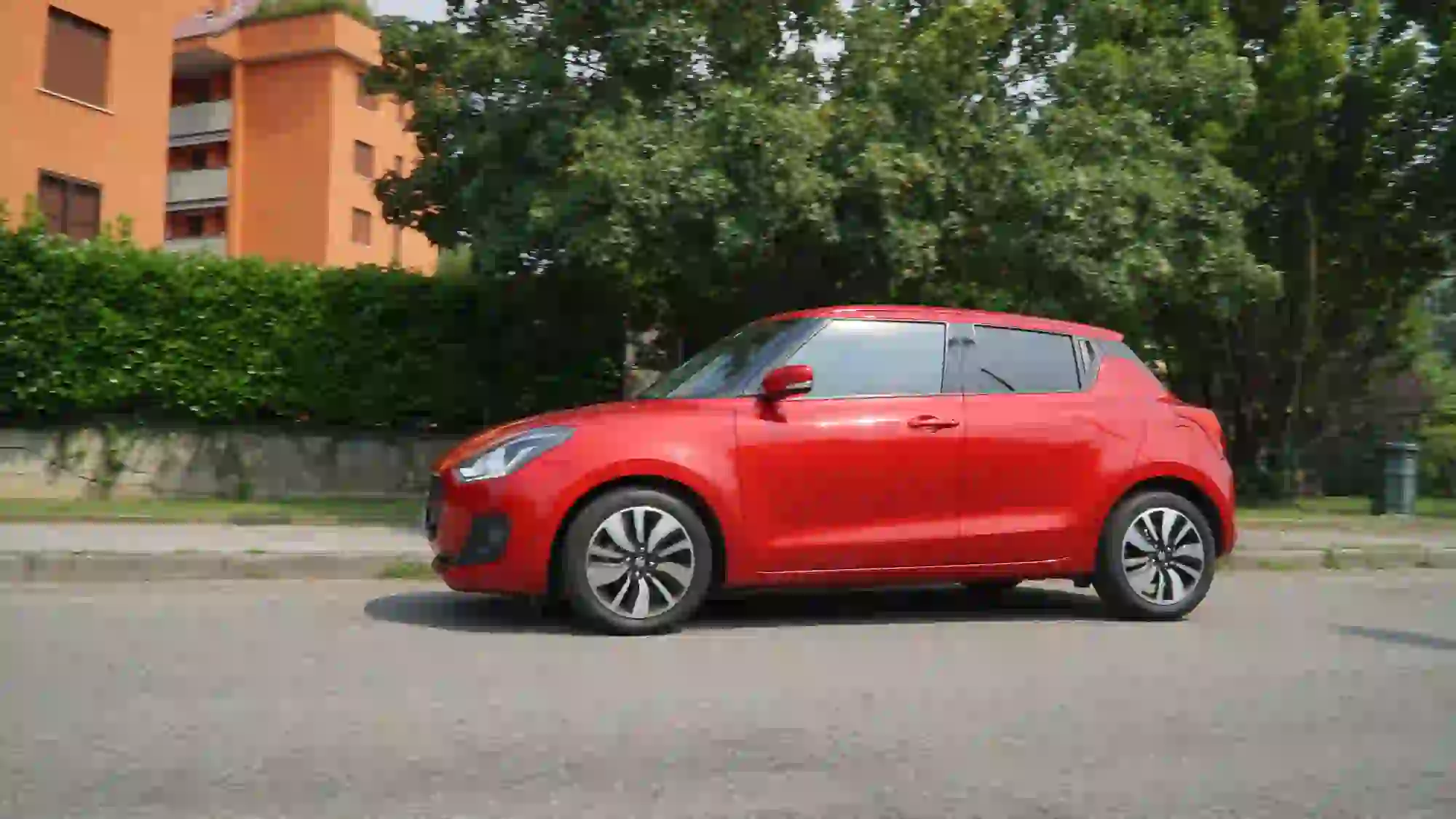 Suzuki Hybrid 2019: la gallery Swift - 20