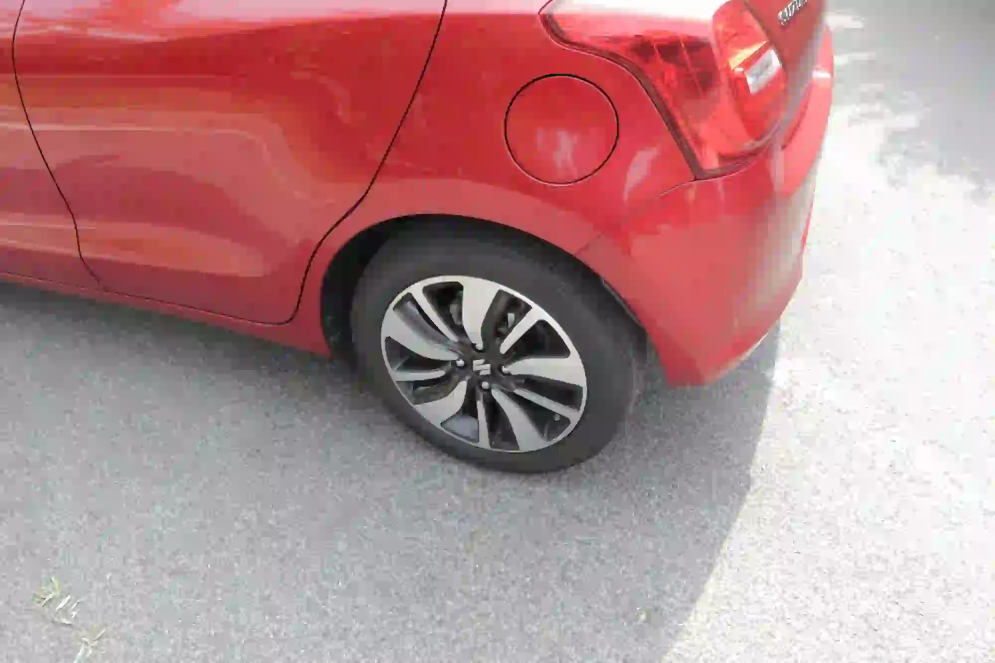 Suzuki Hybrid 2019: la gallery Swift - 30