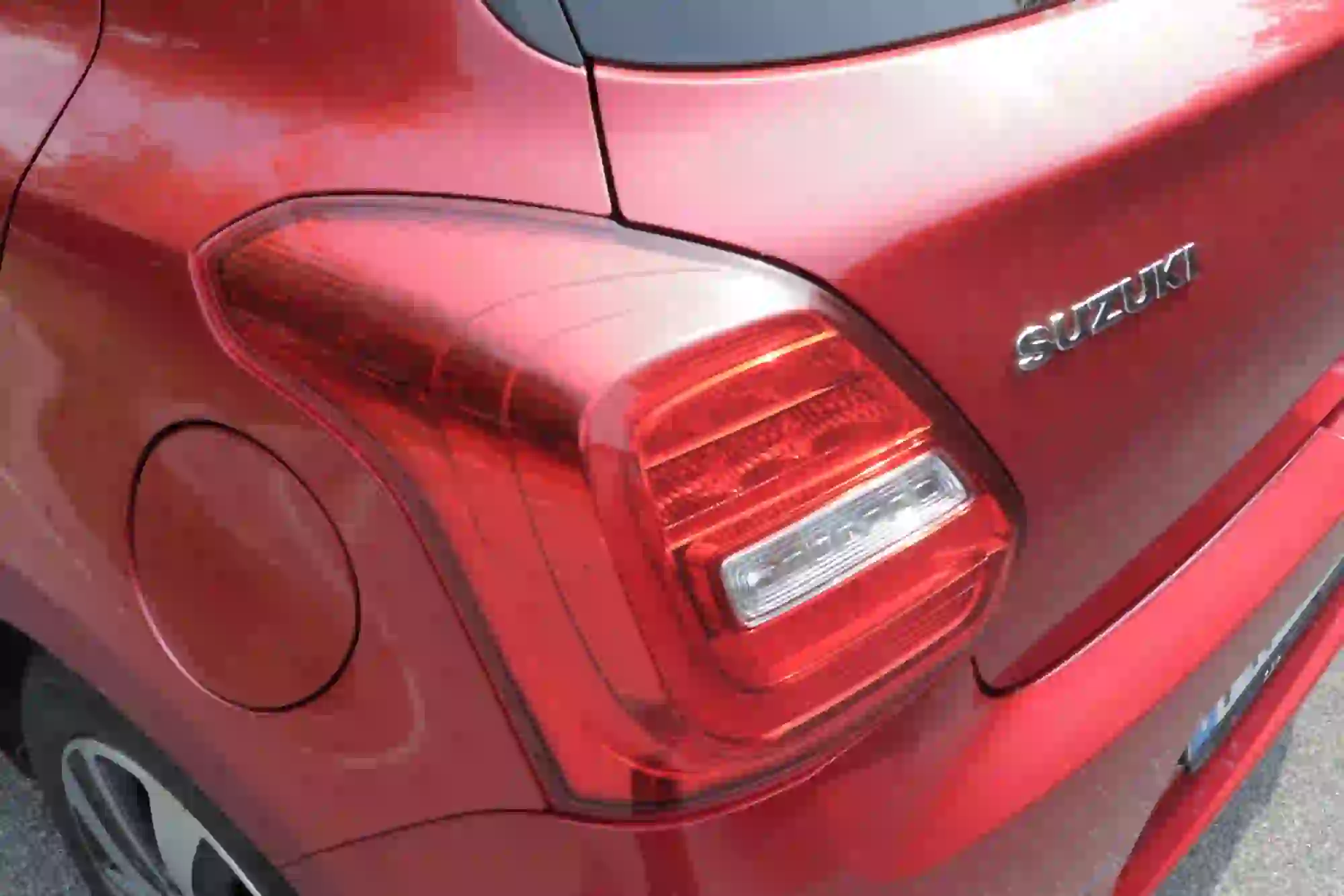 Suzuki Hybrid 2019: la gallery Swift - 31