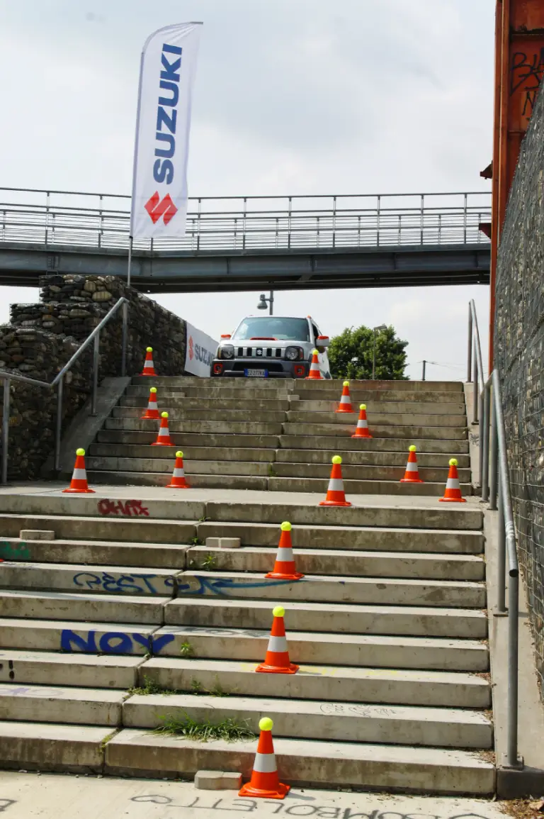 Suzuki Jimny Street - Parco Dora - 4