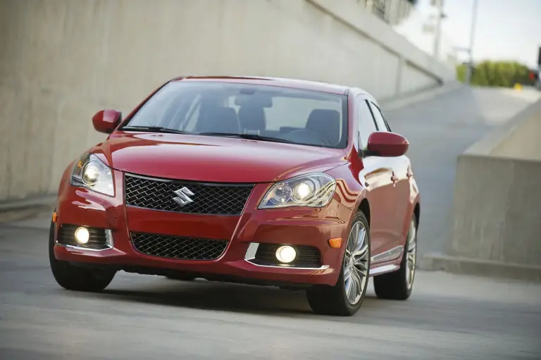 Suzuki Kizashi Sport - 9