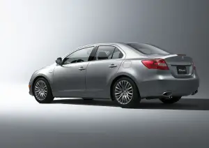 Suzuki Kizashi - 3