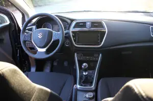 Suzuki S-CROSS MY 2016 nuove foto - Prova su strada
