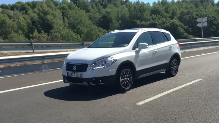 Suzuki S-Cross - Primo contatto - 8