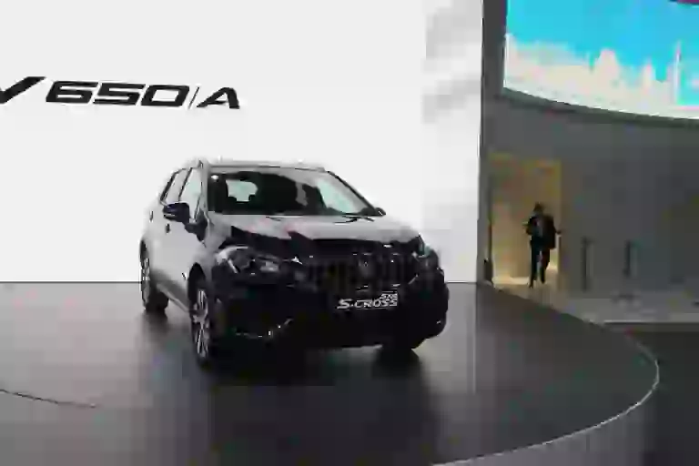 Suzuki S-Cross - Salone di Parigi 2016 - 7