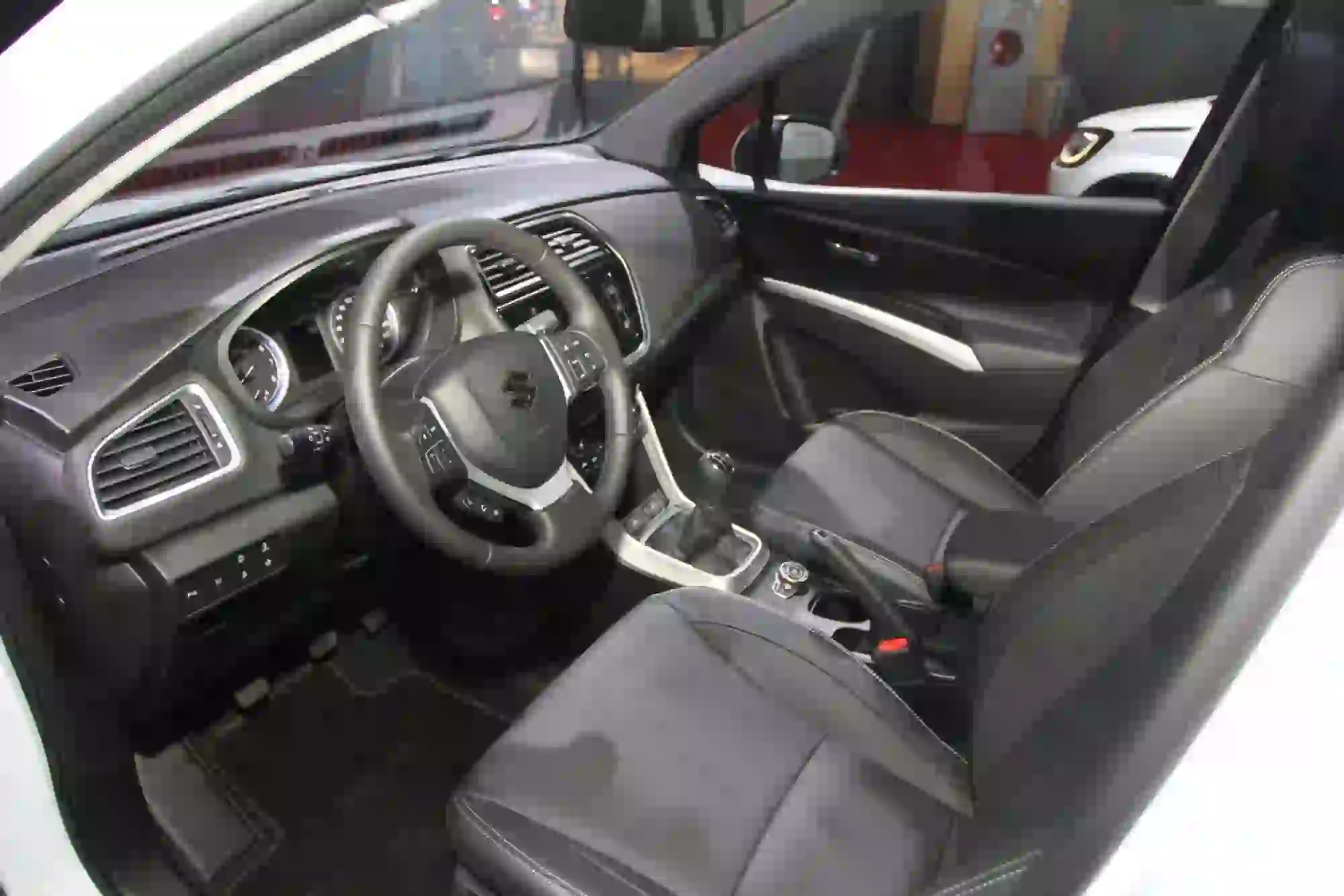 Suzuki S-Cross - Salone di Parigi 2016 - 12