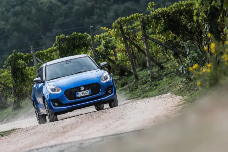 Suzuki Swift 1.2 HYBRID TOP 4WD ALLGRIP - 1