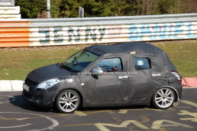 Suzuki Swift - Foto spia 04-06-2010 - 4